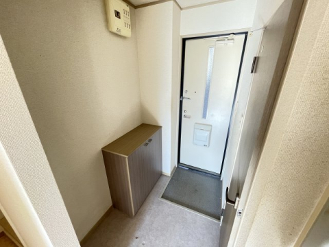 拡大写真：グリーンコート宝塚 1階102の玄関