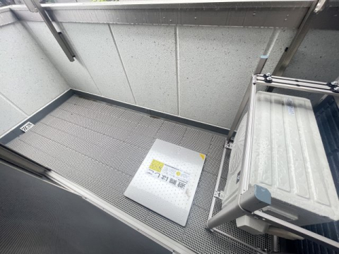 拡大写真:HEBELMAISON甲子園口 3階302のバルコニー