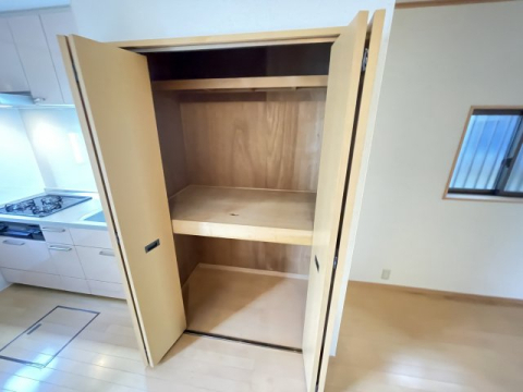 拡大写真:宝塚市亀井町 1階-の収納