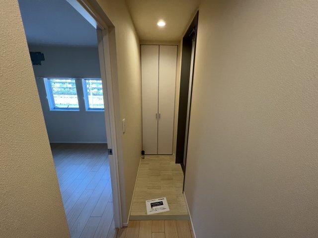 拡大写真:ホワイトホーク 1階101の玄関