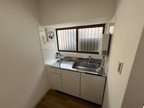 拡大写真：宝塚市中野町 1階-のキッチン