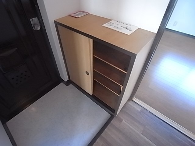 拡大写真:仁川マンション 3階301の収納