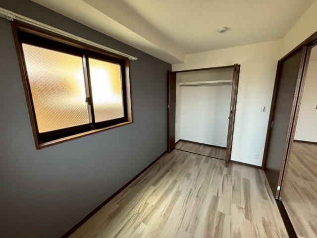 拡大写真:グランジュテ寺畑 5階501の寝室