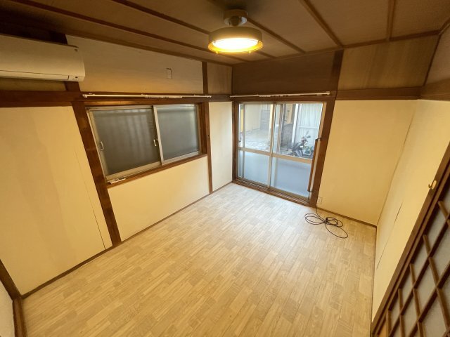 拡大写真:宝塚市安倉南4丁目 1階-の洋室