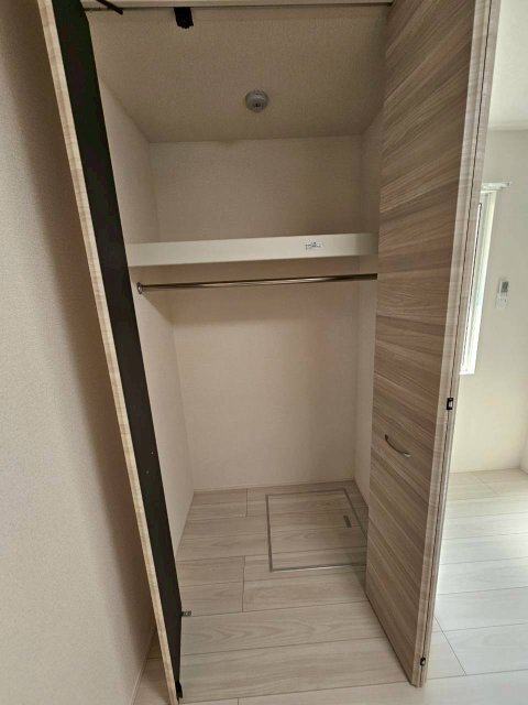 拡大写真:D-residence荘園 B 1階103の収納