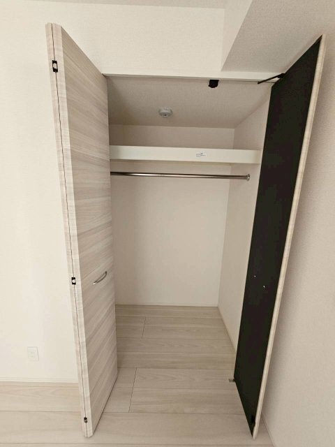 拡大写真:D-residence荘園 B 2階201の収納