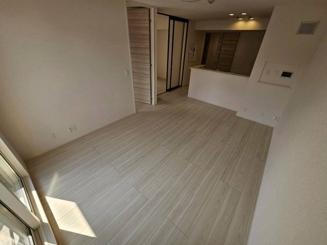 拡大写真:D-residence荘園 B 3階302の居室・リビング