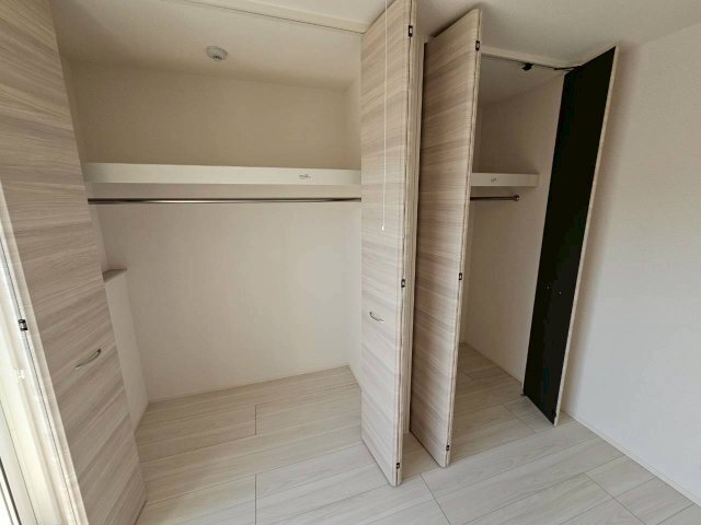 拡大写真:D-residence荘園 B 3階302の収納