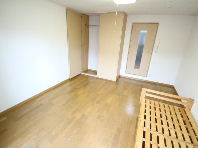 拡大写真:南花屋敷エイティーンハウス 3階303の洋室