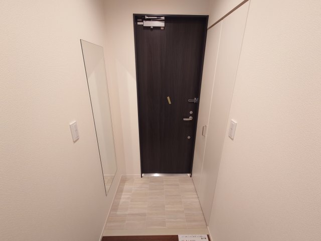 拡大写真:LaLaBrezza芦屋翠ヶ丘 3階301の玄関