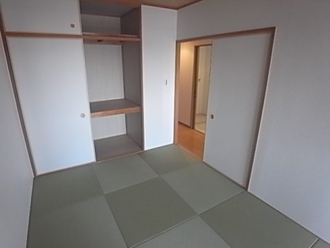 拡大写真:NTPRレジデンス甲子園四番町 5階502の和室