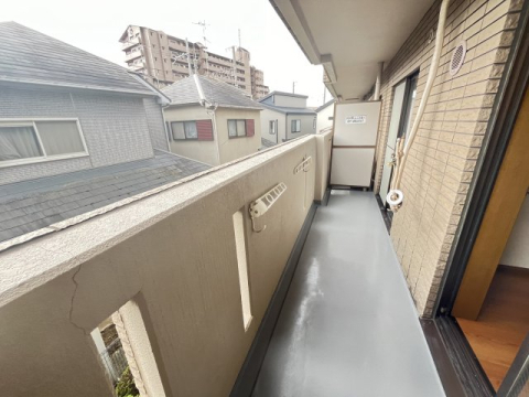 拡大写真:クレセール宝塚 2階201のバルコニー