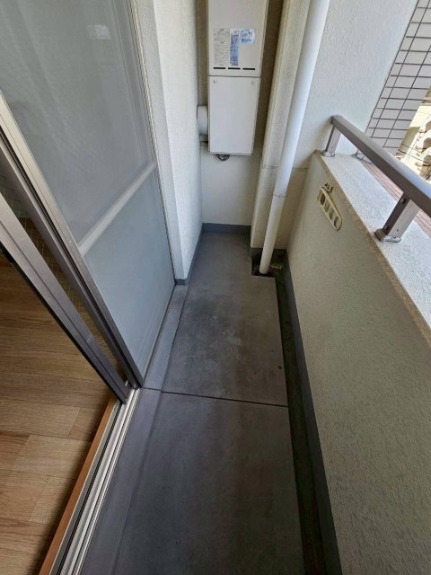 拡大写真:サンロード石橋 3階302のバルコニー