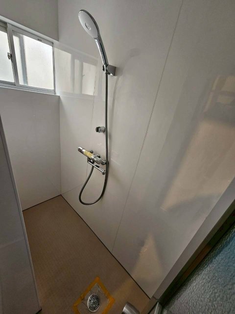 拡大写真:花屋敷1丁目10-7テラスハウス(Mハウス花屋敷) 2階1のバス・シャワールーム