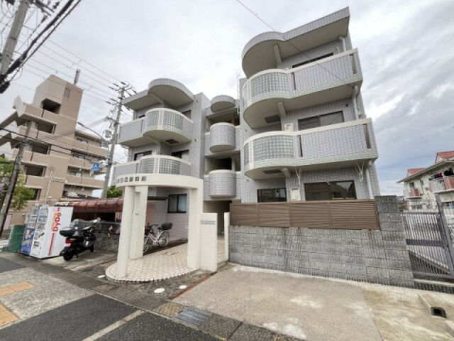 第2庭園ハイツの外観