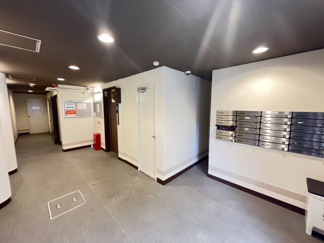 拡大写真:宝塚市小林2丁目 4階402のロビー