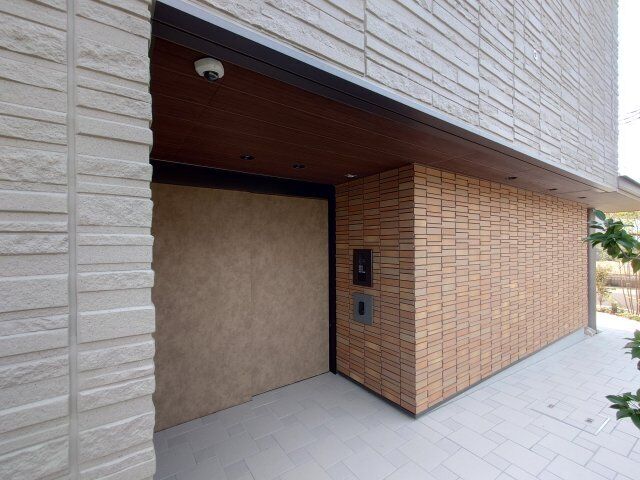 拡大写真:Shamaison Ecracie大屋町 4階403のエントランス
