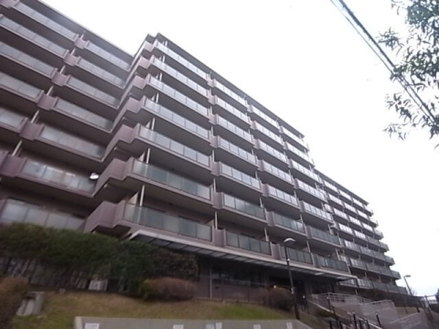 フレシア西宮の外観