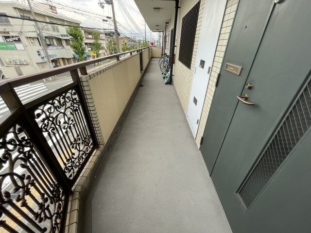 拡大写真:エム苦楽園 2階201のロビー