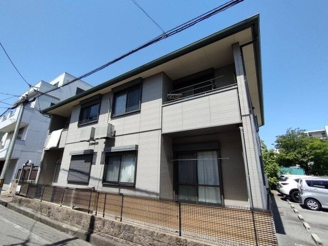 拡大写真:シャーメゾン甲南 1階102の建物外観