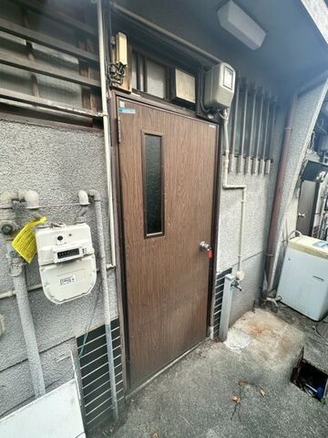 拡大写真:小戸1丁目17-5テラスハウス 2階4のエントランス