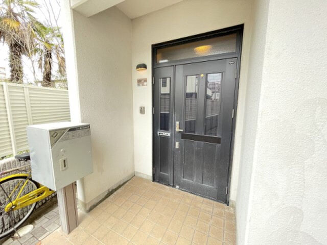 拡大写真:月見ガ丘テラス 1階3のエントランス