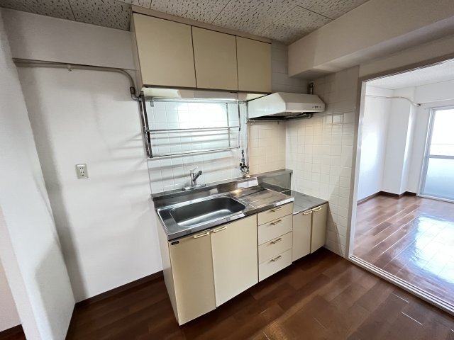 拡大写真:エミネンス宝塚 3階305のキッチン