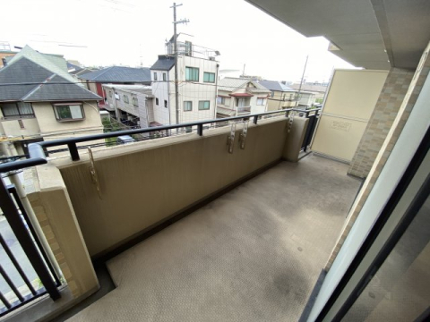拡大写真:NTPRレジデンス甲子園四番町 3階306のバルコニー