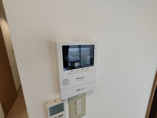 拡大写真:グランドハイツ浜甲子園 1階103のセキュリティ