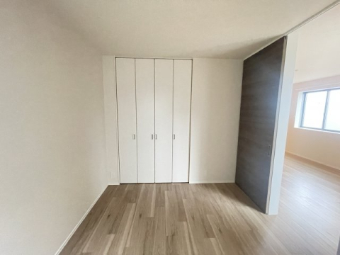 拡大写真：HEBELMAISON甲子園口 3階302の洋室