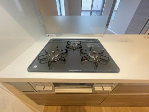 拡大写真：HEBELMAISON甲子園口 3階302のキッチン