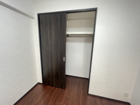 拡大写真:プレジオ西宮今津 7階708の収納