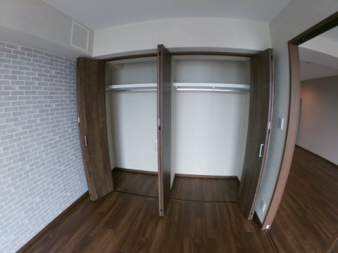 拡大写真:MESSAGE苦楽園三番町 3階302の収納