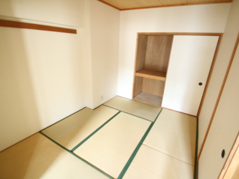 拡大写真:インペリアル花屋敷 4階404の和室
