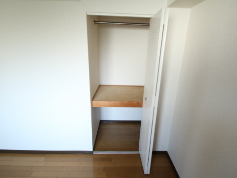 拡大写真:インペリアル花屋敷 4階404の収納