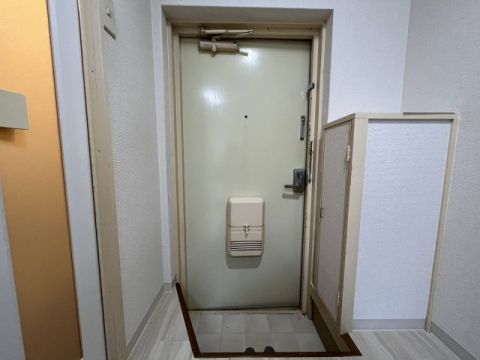 拡大写真:ジョイ甲子園 1階102の玄関