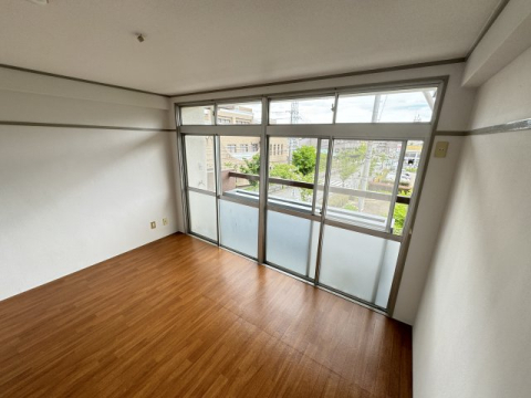 拡大写真:宝塚市小林2丁目 4階402のその他部屋・スペース