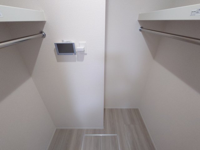 拡大写真:D-residence上甲子園 1階101の収納
