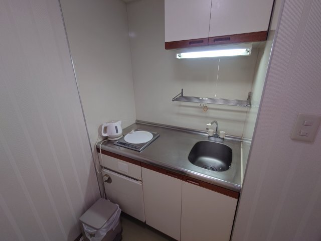 拡大写真:ルーア芦屋 3階306のキッチン