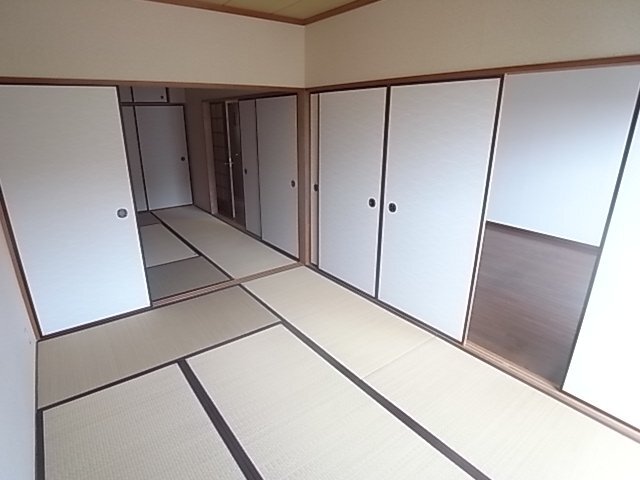 拡大写真:インペリアル樋ノ口 4階403の寝室