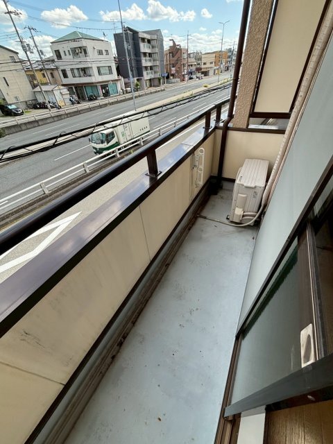 拡大写真:Maison Cerisier (メゾンスリジエ ) 2階202のバルコニー