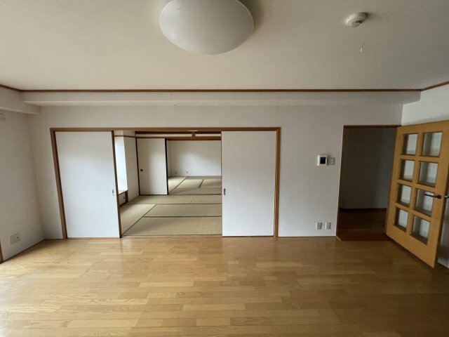 拡大写真:エム苦楽園 2階201の室内