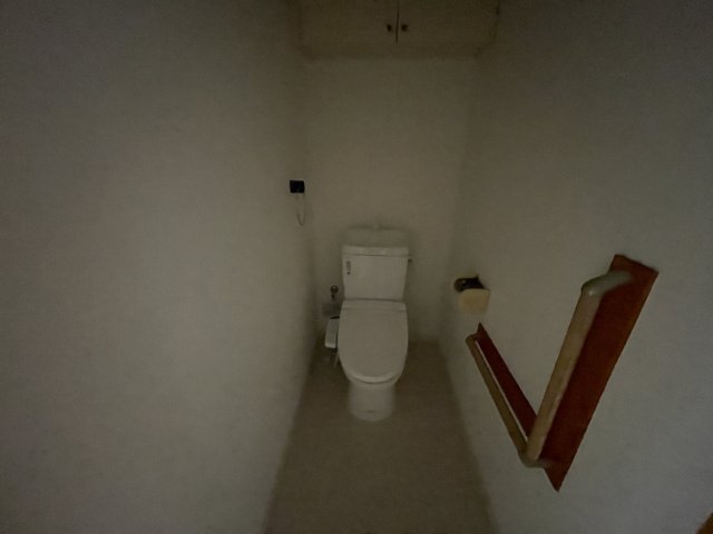 拡大写真:エム苦楽園 2階201のトイレ