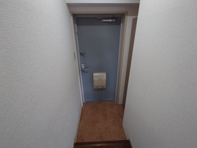拡大写真:エスペラール御影 2階202の玄関