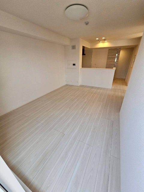 拡大写真:D-residence荘園 B 3階303の居室・リビング
