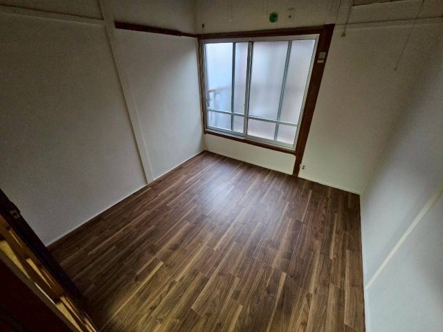 拡大写真:久代4-6-3テラスハウス 2階-の洋室