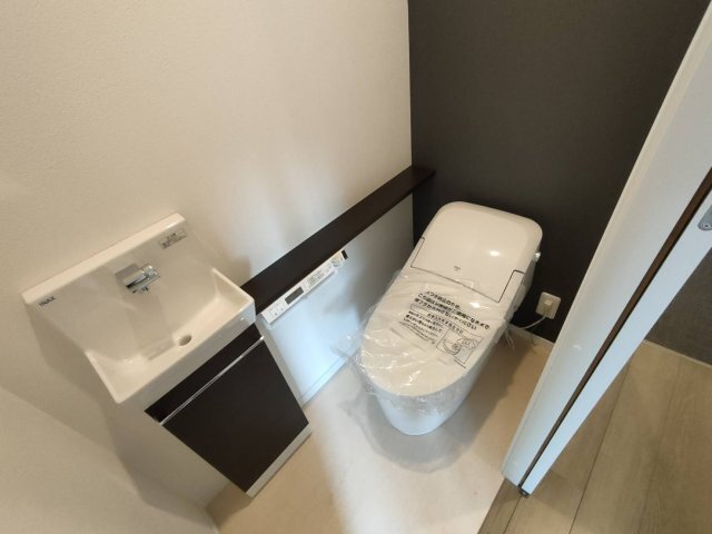 拡大写真:カサ苦楽園 2階202のトイレ