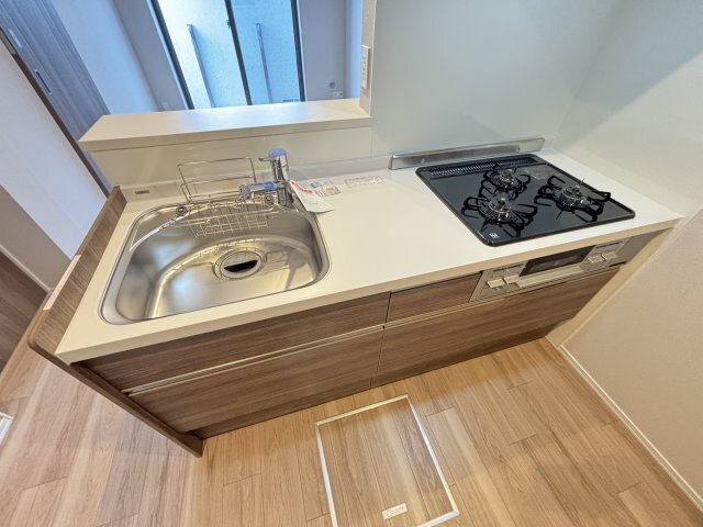 拡大写真:Forest Monzencho East 1階102のキッチン