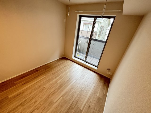 拡大写真：Forest Monzencho East 2階203のその他