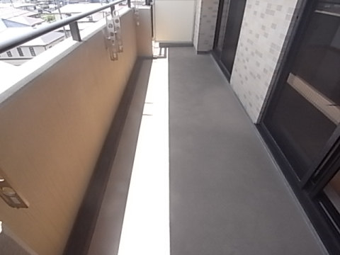 拡大写真:NTPRレジデンス甲子園四番町 5階502のバルコニー
